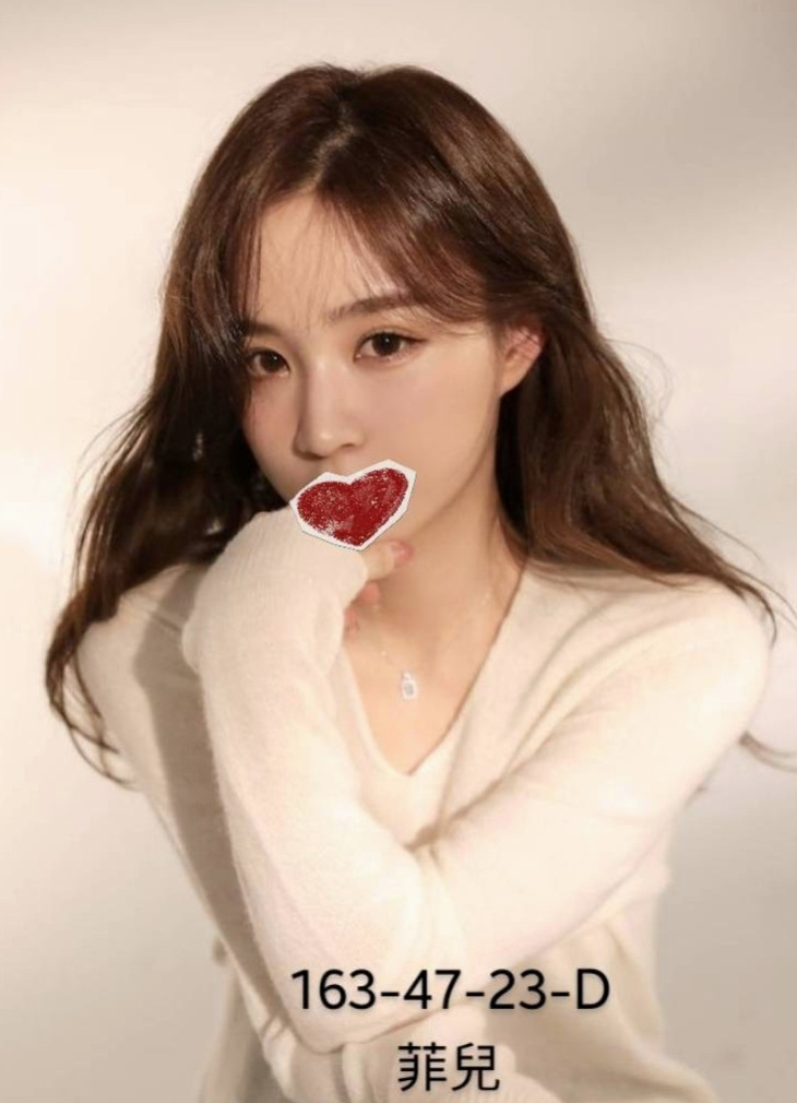 VIP首推！阿欣，長腿學生妹，來自彌陀外送茶坊，年齡23歲，身高166cm，體重53kg，胸圍C罩杯。精緻五官 水汪汪大眼睛 很撩人~  皮膚白皙光滑 水嫩多汁 圓奶翹臀